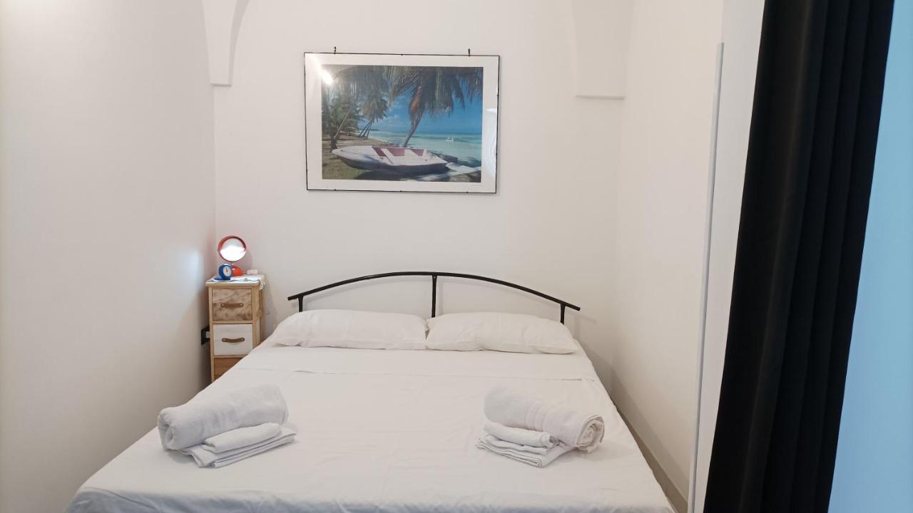 Miniecocasa Ottocentesca In Zona Free-Parking Ed Ecoclimatizzata Villa Ostuni Eksteriør bilde